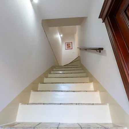 Aura Apartmán
